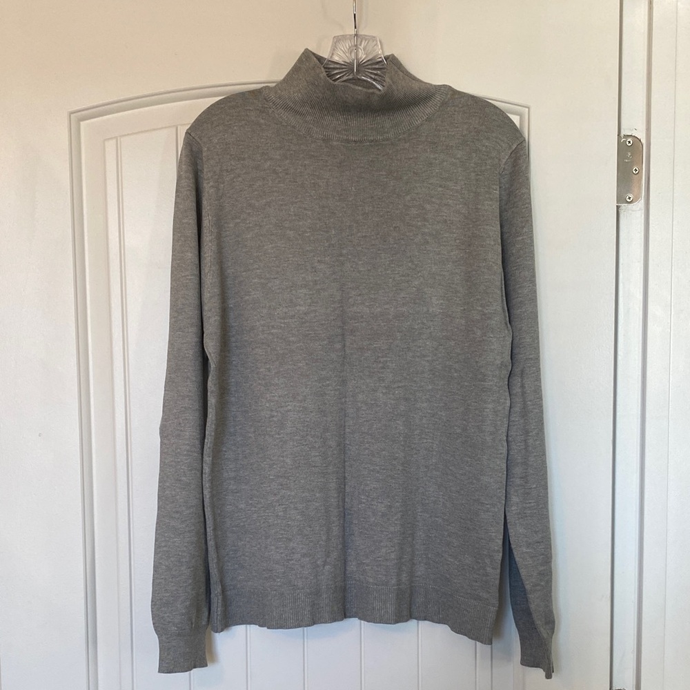 Cozy Casual Gray Women's Turtleneck Sweater